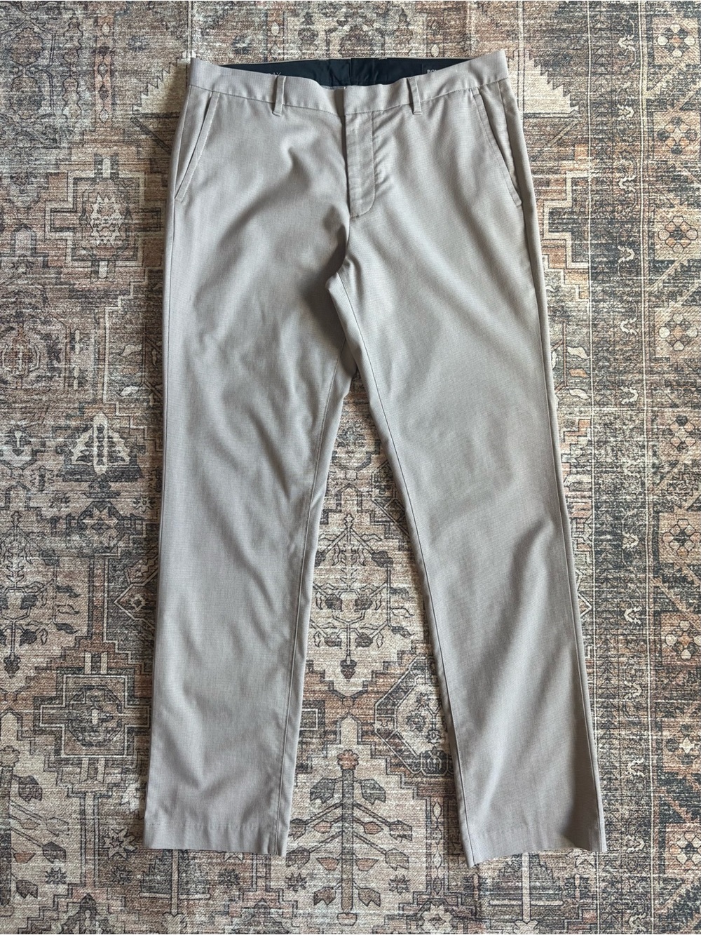 Bonobos 33x32 Weekday Warrior Casual Dress Pant Tuesday Khaki